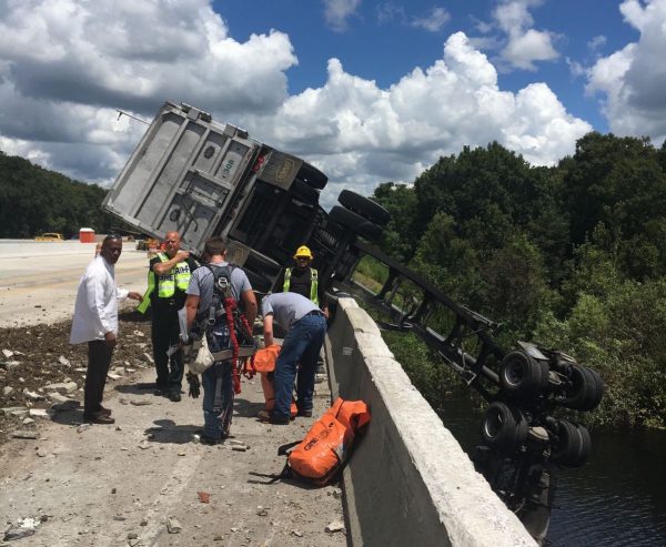 Truck overturns on overpass forcing detour on Interstate 75 in Sumter County