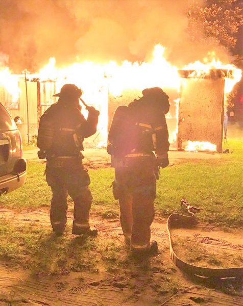 Two escape early morning mobile home blaze in Silver Springs