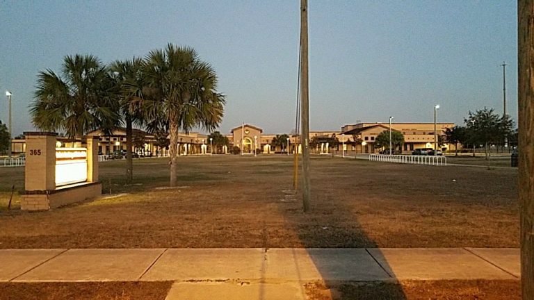 Ocala school sends student packing following stabbing threat