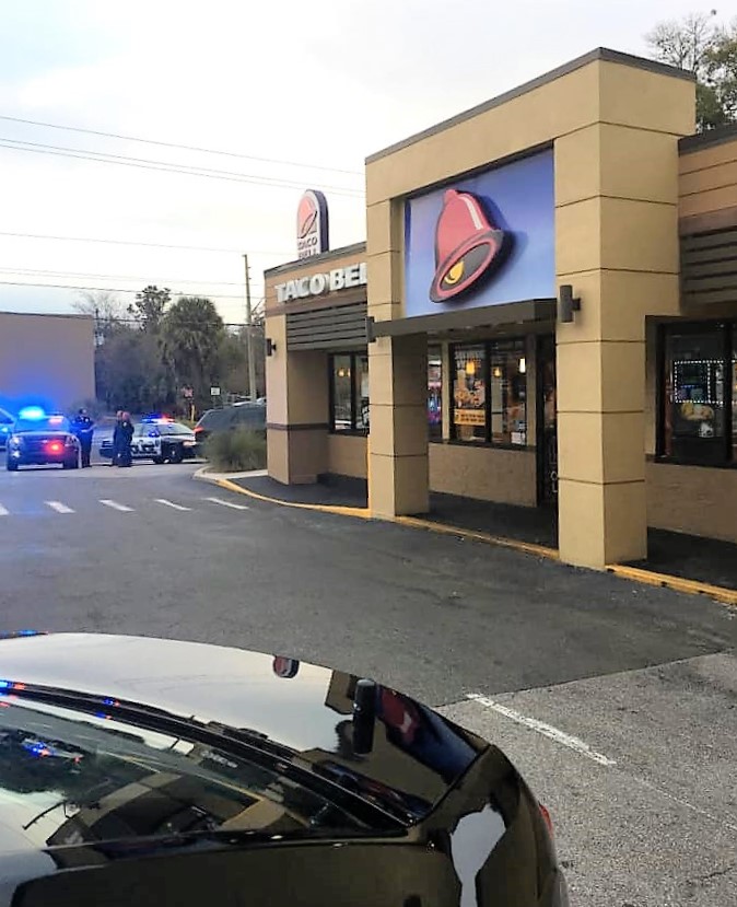Sheriff’s bomb squad removes rusted grenade from car at Ocala fast-food eatery