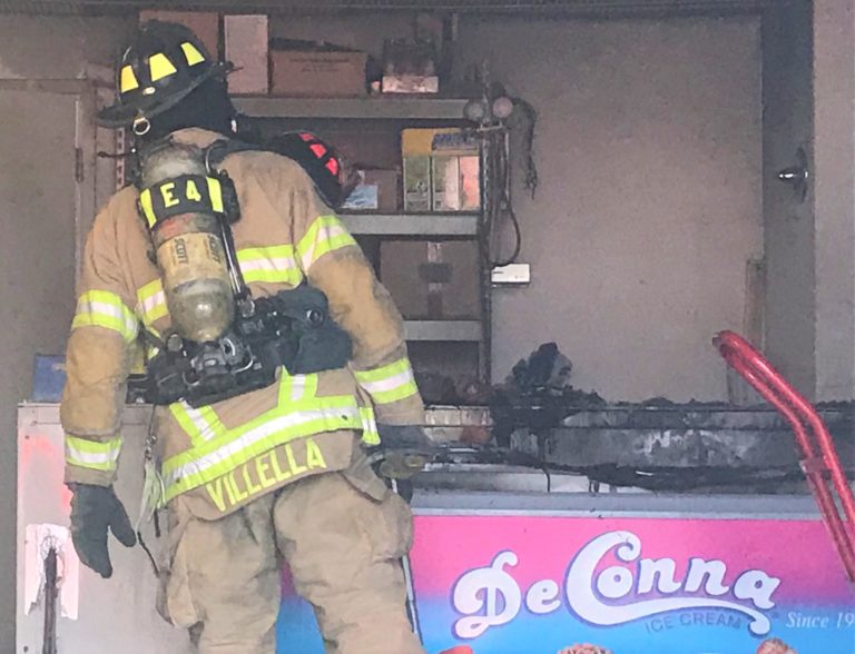 Ocala Fire Rescue scrambles to blaze at College Road grocery store