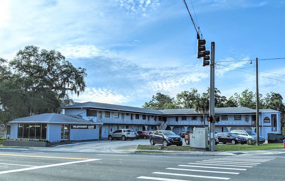 739 E. Silver Springs Blvd.