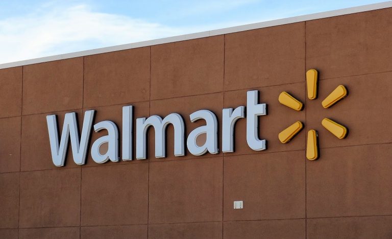 Shoplifter flees Ocala Wal-Mart with bottles of medicine