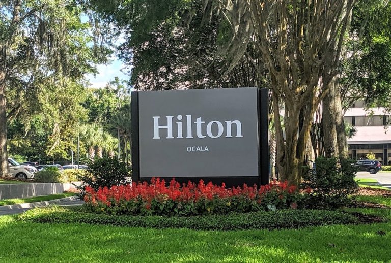 Man refuses to leave Ocala Hilton and threatens officer