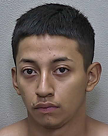 Uncooperative Ocala man charged with DUI after hit-and-run crash at Applebees