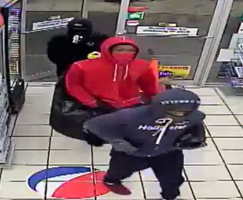 Ocala Police searching for hoodie-clad bandits who stole cigarettes from minimarts