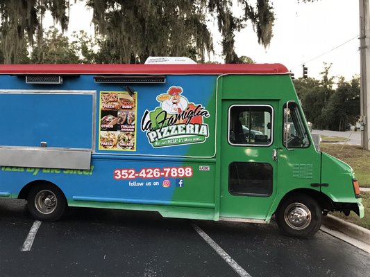 La Famiglia food truck in Ocala, Florida