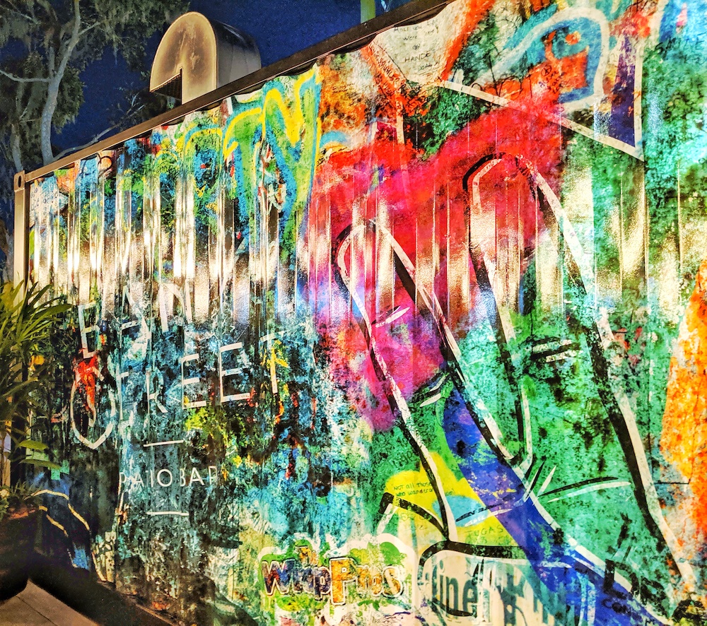 Graffiti food truck at Bank Street Patio Bar in Ocala, Florida