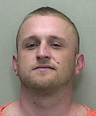 Dunnellon man jailed after allegedly pointing AR-style rifle at parents and kids