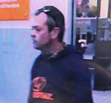Bandit sought in theft of Ocala Wal-Mart employee’s cell phone