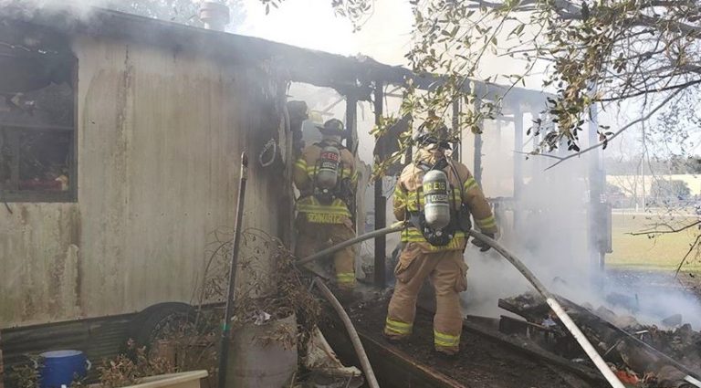 Marion County firefighters quickly knock down flames in Belleview mobile home