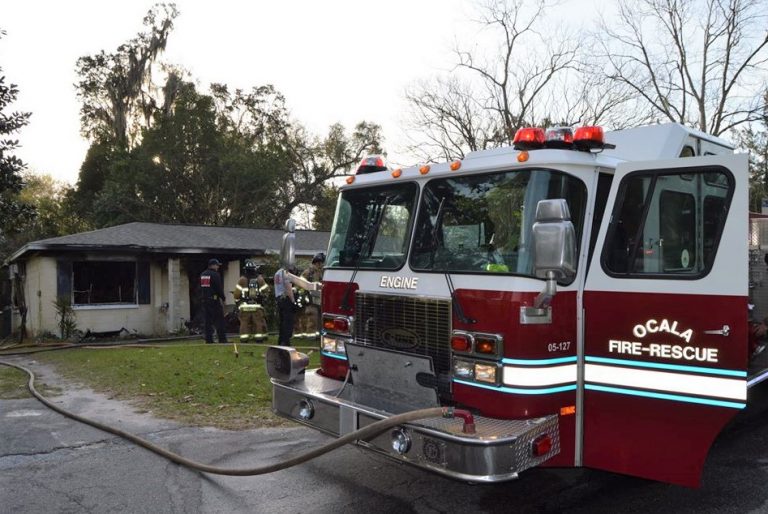Seven people displaced after flames roar through Ocala duplex unit