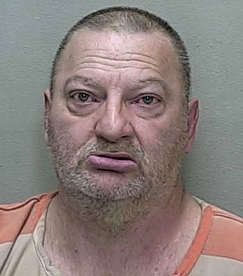 60-year-old man once trespassed for photographing juveniles at Belleview splash park behind bars