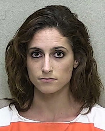 Leesburg woman nabbed in Umatilla for suspended license and phony tag