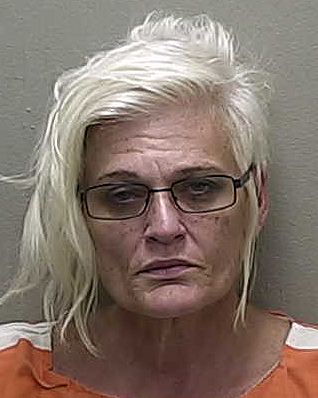 Belleview woman caught with meth outside Lake View Apartments