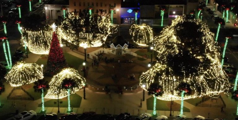 Holiday lights fill Downtown Ocala Square despite ‘Light Up’ cancellation
