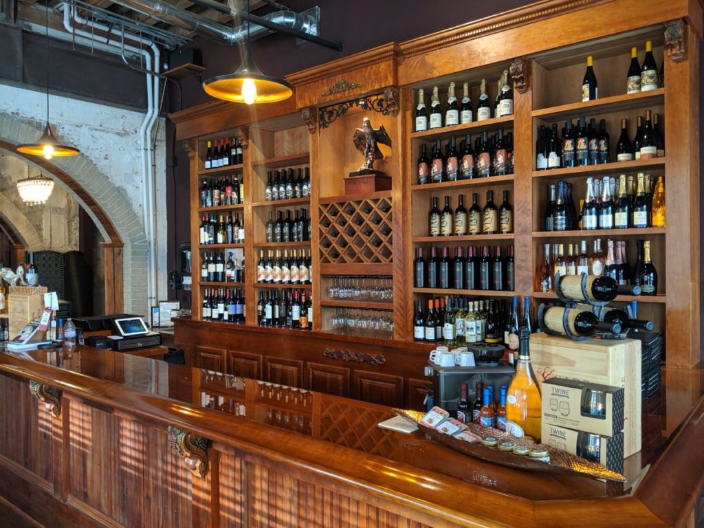Katya Vineyards bar Katya Vineyards bar