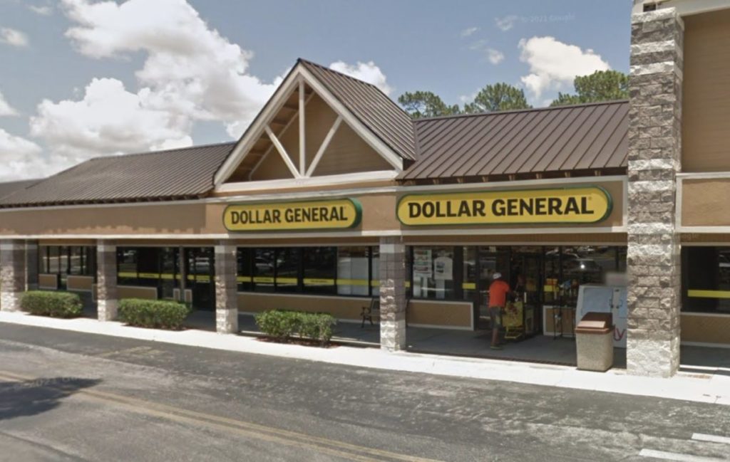Dollar General in Six Gun Plaza
