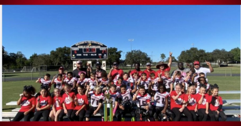 Dunnellon Tigers football team, cheer squad looking for financial help to attend state competition