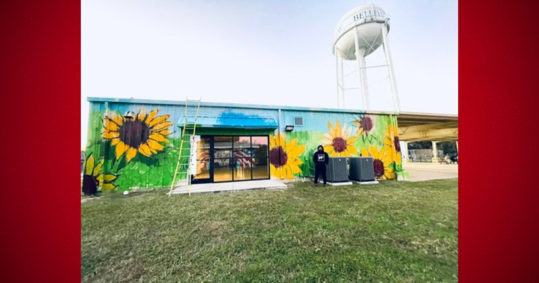 Colorful murals decorate Belleview’s upcoming community center