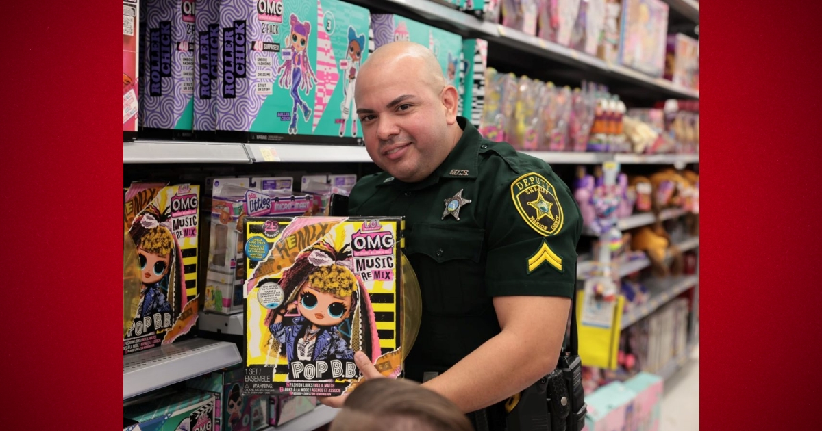 MCSO deputies Walmart team up for ‘Shop with a Cop event 9