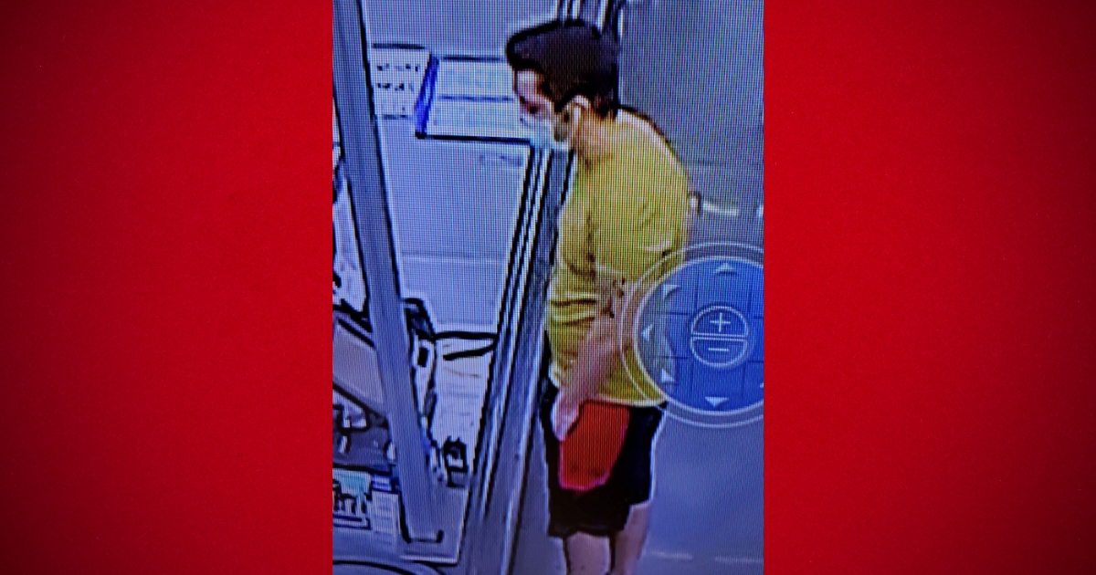 MCSO deputies asking for publics help identifying theft suspect 1