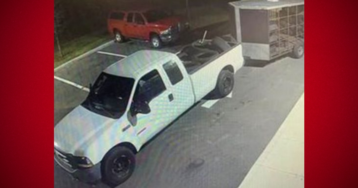 Ocala police asking for publics help identifying tire thieves 1
