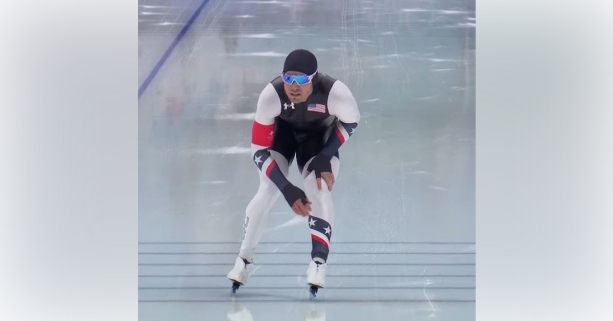 Joey Mantia competes in 1500 meter at Olympic Winter Games