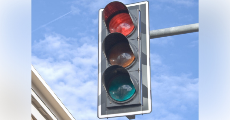 Reddick resident voices concerns on red light runners in Marion County