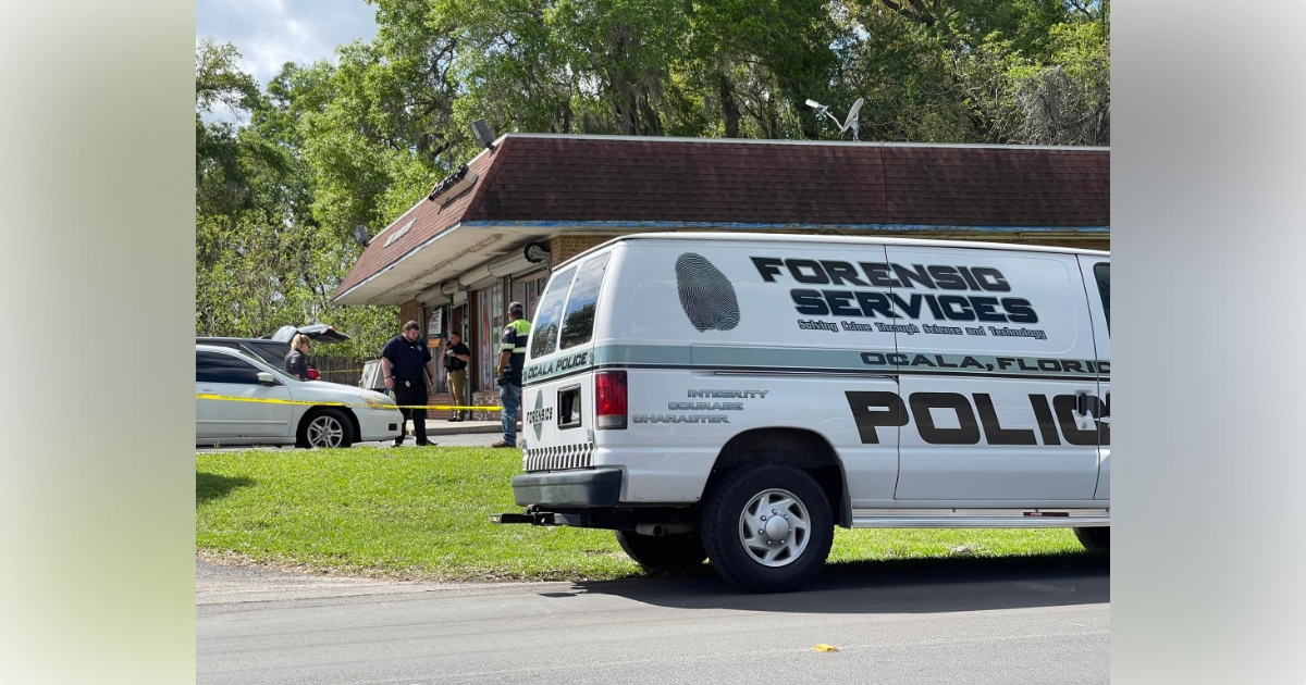 Ocala police investigating fatal shooting outside 7 Days Food Store suspect at large
