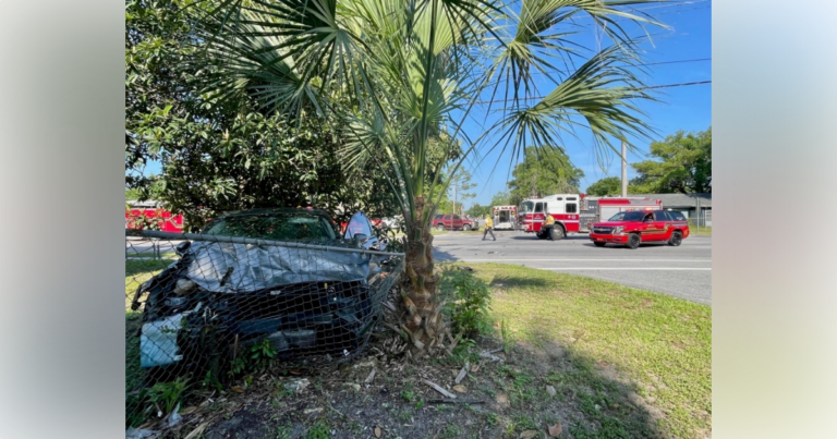 Driver trauma alerted to hospital after two vehicle collision on SW Martin Luther King Jr. Avenue 6