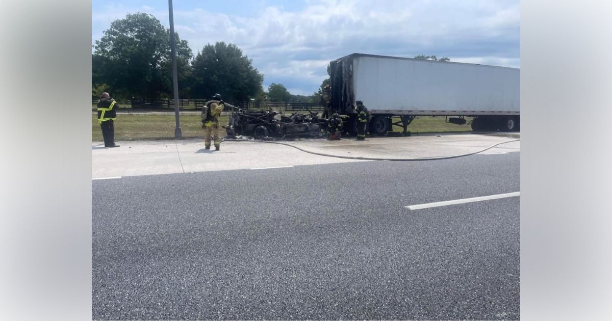 Firefighters battle tractor trailer fire on I 75 in Marion County 2
