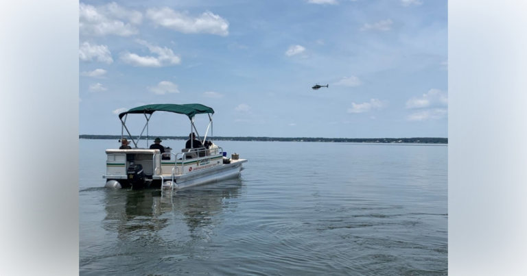 Marion County Sheriff’s Office searching for missing boater on Lake Weir