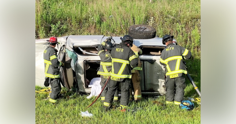 Multi-vehicle crash on SR 326 in Marion County sends three people to hospital