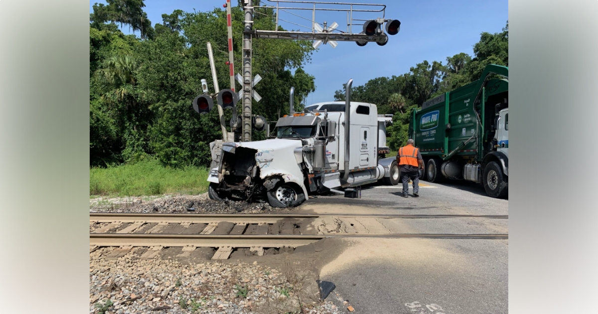 No injuries after train collides with semi truck in Citra