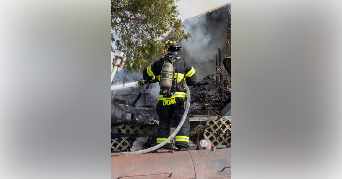 Marion County firefighters battle mobile home fire in Citra on February 2, 2023