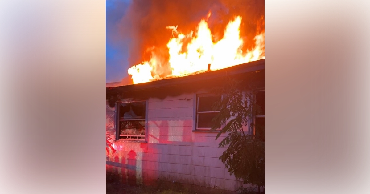 Fire destroys vacant home in Ocala (May 31, 2023)
