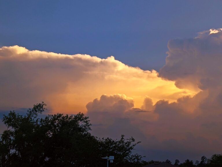Sunsetting sky over Ocala's Summerglen Community