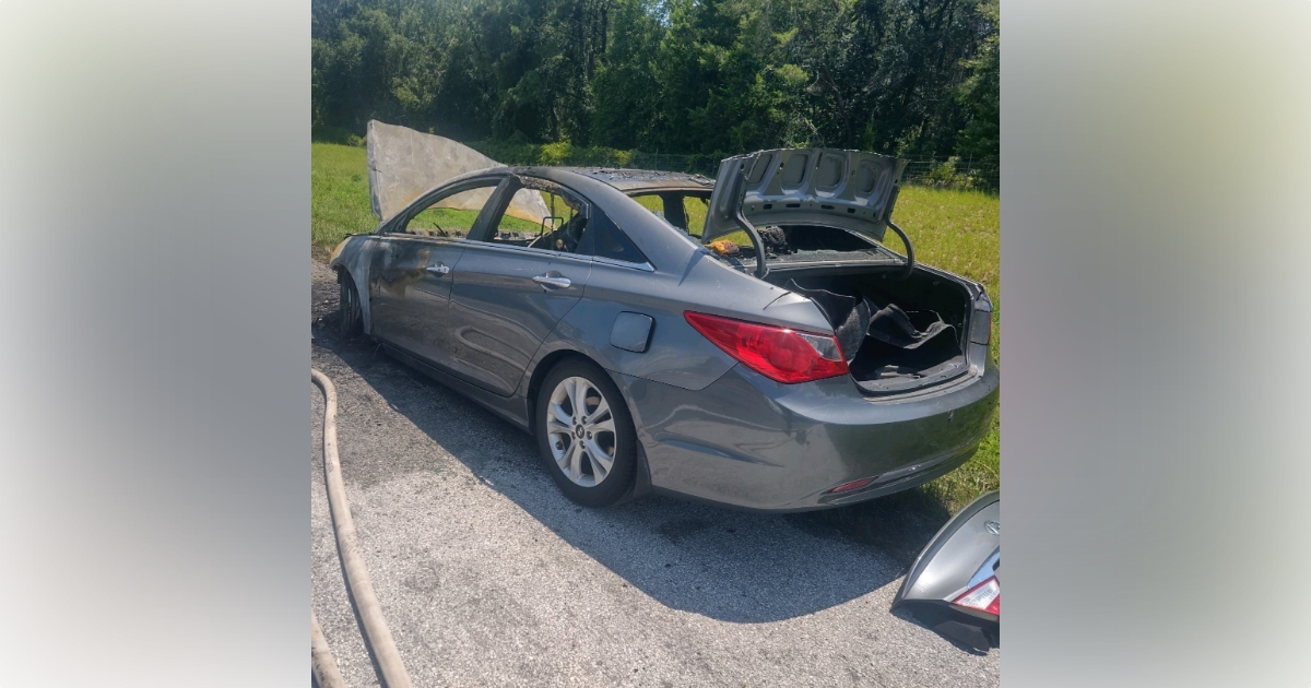 Car catches fire on I 75 in Marion County 2