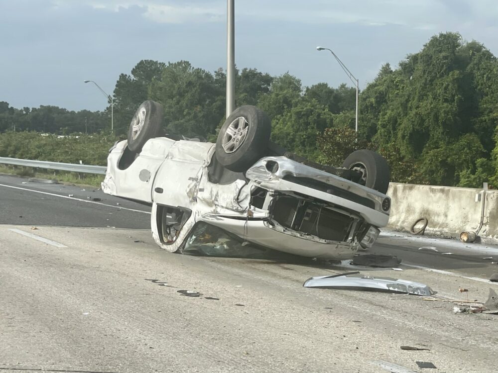 Crash on I 75 southbound on July 11, 2023 pickup truck on roof