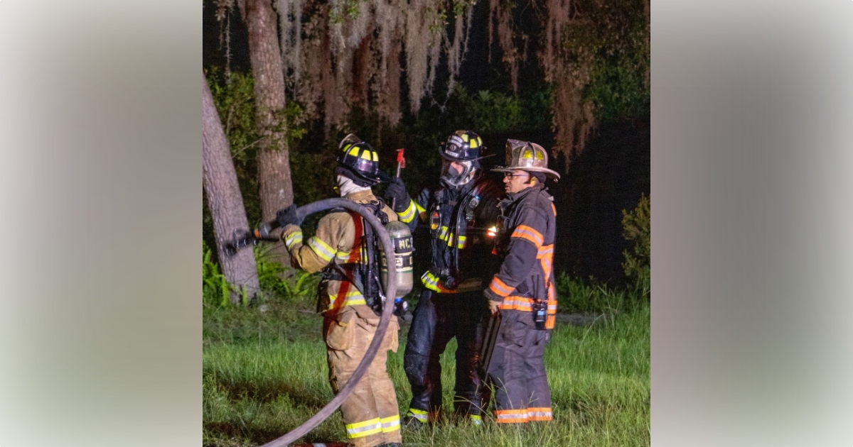 Fire destroys mobile home in Silver Springs 4 Fire destroys mobile home in Silver Springs 4