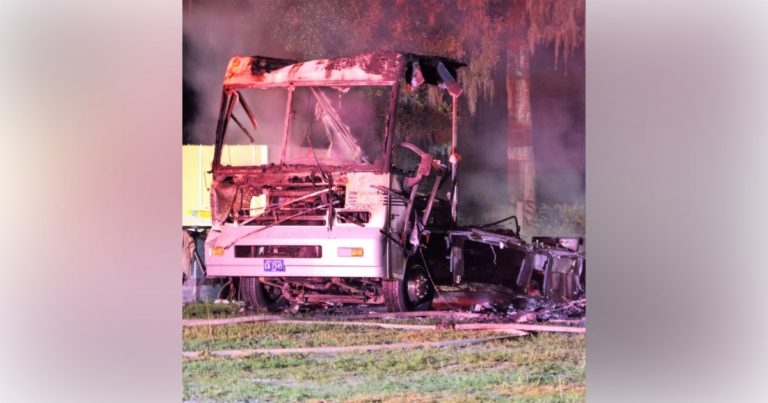 Fire engulfs motorhome in Marion County 5