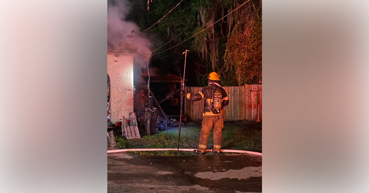 Firefighters extinguish house fire in Dunnellon 3 Firefighters extinguish house fire in Dunnellon on July 5, 2023