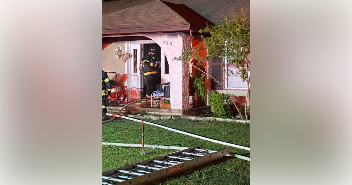 Firefighters extinguish house fire in Dunnellon 5 Firefighters extinguish house fire in Dunnellon on July 5, 2023
