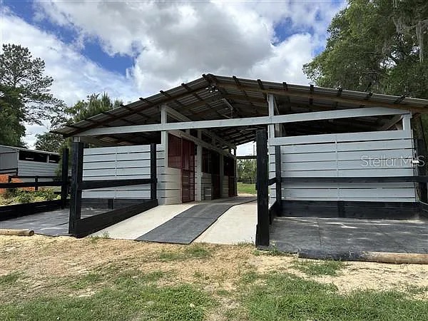 Stables at $2.1 million property for sale in west Ocala