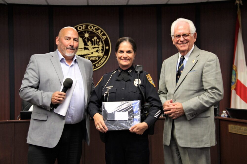Det. Mary Williams 20 years of service award (city council meeting on 8 15 23)