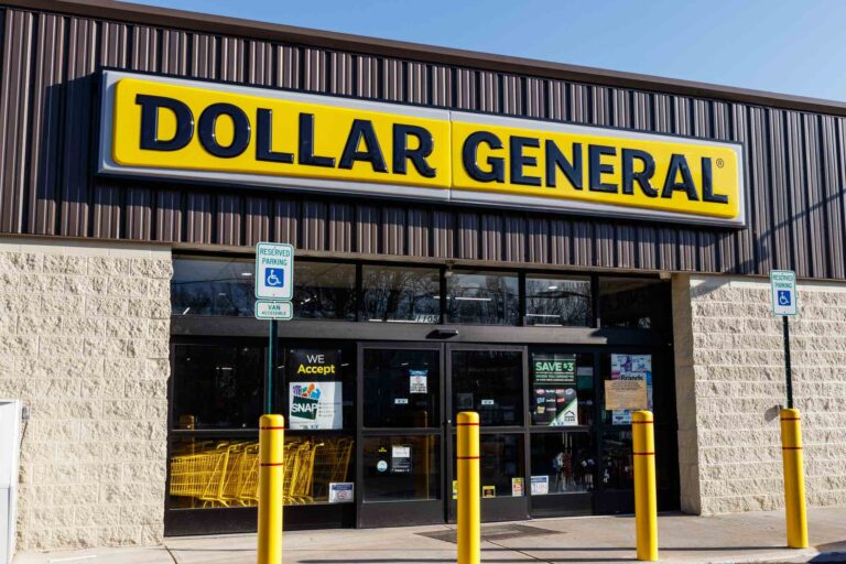 Dollar General dollar store