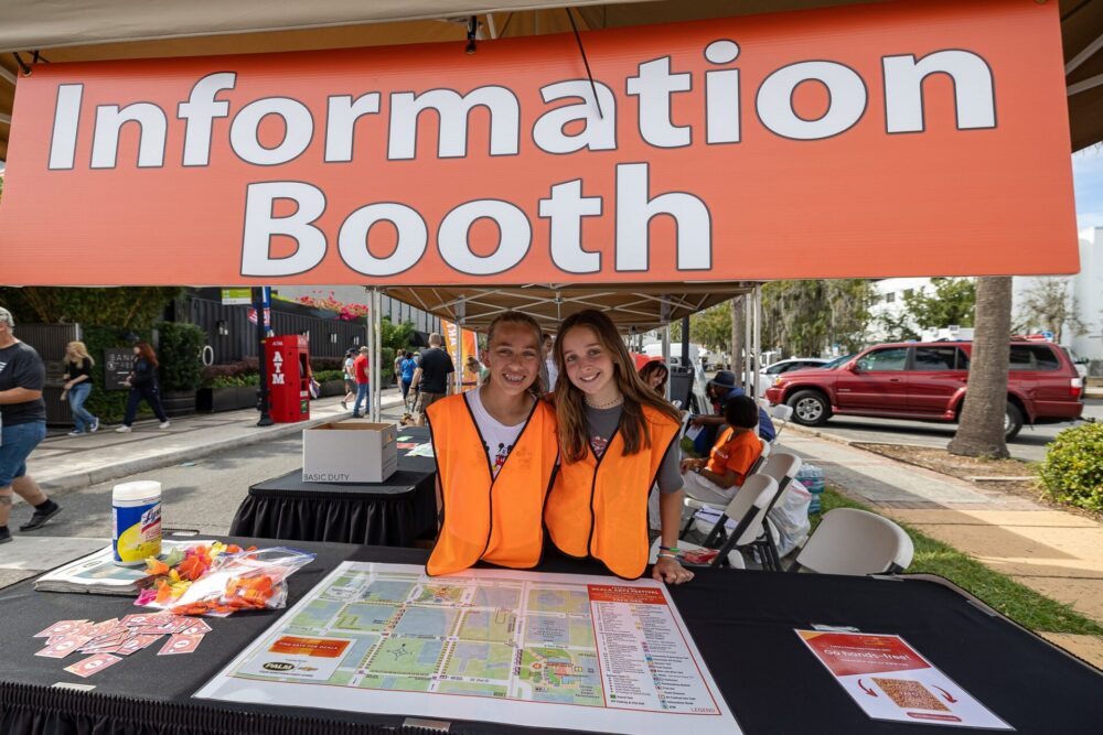 Fine Arts for Ocala volunteers at information booth (Photo FAFO)