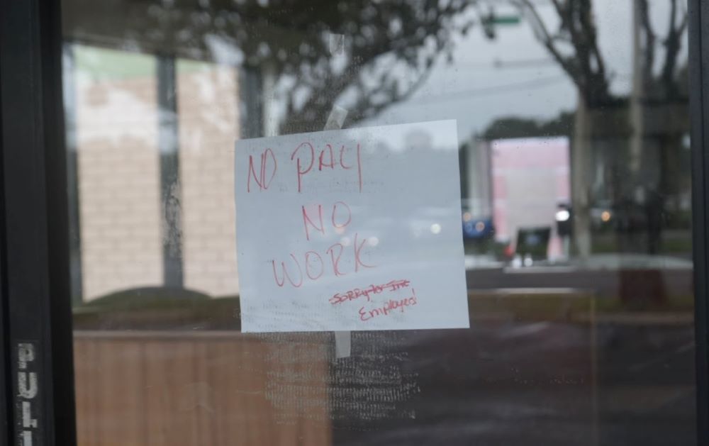 No Pay No Work sign at Boston Market in Ocala (September 8, 2023)