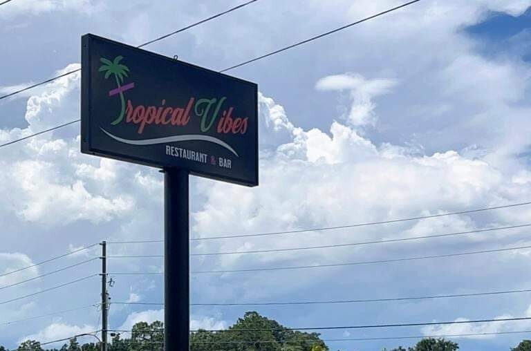 Tropical Vibes Restaurant & Bar